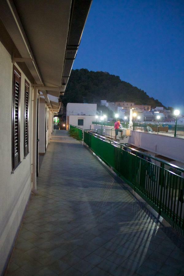 乌斯蒂卡Casa Petriera公寓 外观 照片